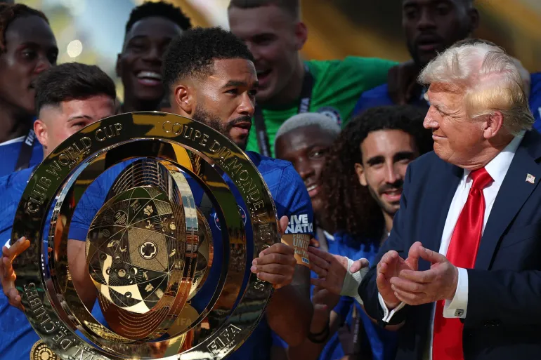 Chelsea écrase le PSG (3‑0) et remporte le Mondial des Clubs