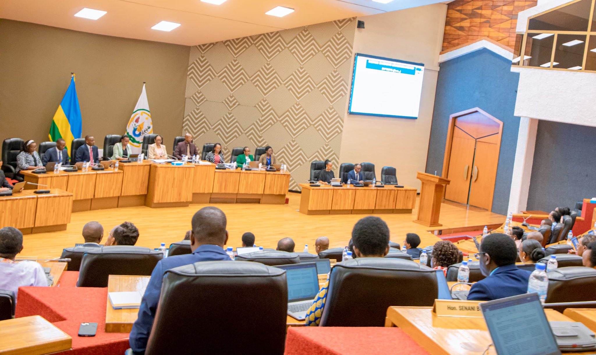 Les parlementaires rwandais adoptent une loi autorisant la contraception dès 15 ans  