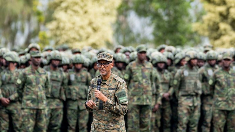 Le Président Kagame s’est adressé à plus de 6000 officiers à Gabiro