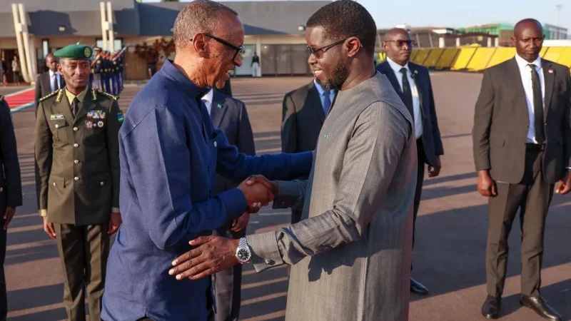 Le président sénégalais Bassirou Diomaye Faye entame une visite de travail au Rwanda
