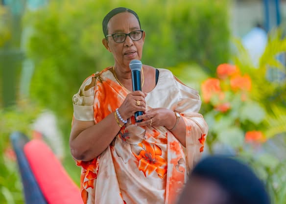 Tante Joséphine, Indangamirwa turagushimira