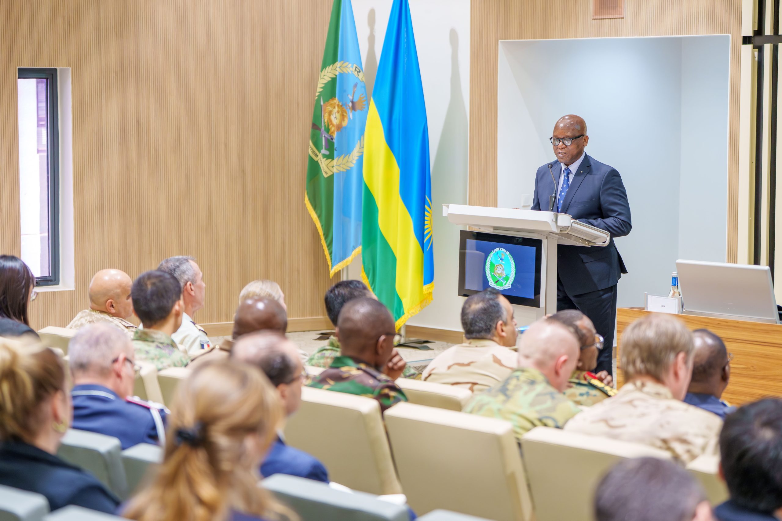 Les attachés de défense accrédités Rwanda reçoivent un briefing sur la situation sécuritaire actuelle