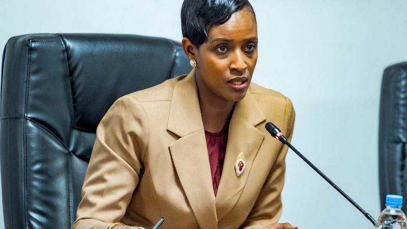 Seules 11 fédérations sportives jugées performantes seront financées par l’État – Ministre Mukazayire