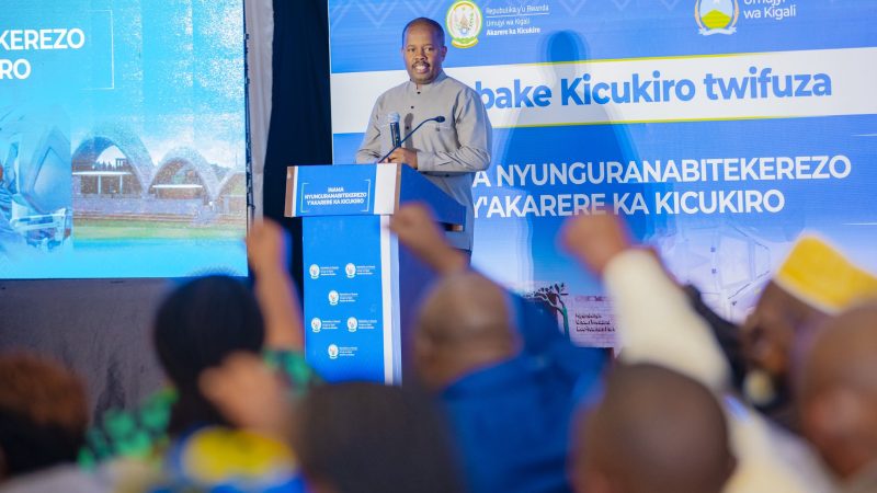 Kigali: Le maire Dusengiyumva appelle les responsables locaux à lutter contre les constructions irrégulières