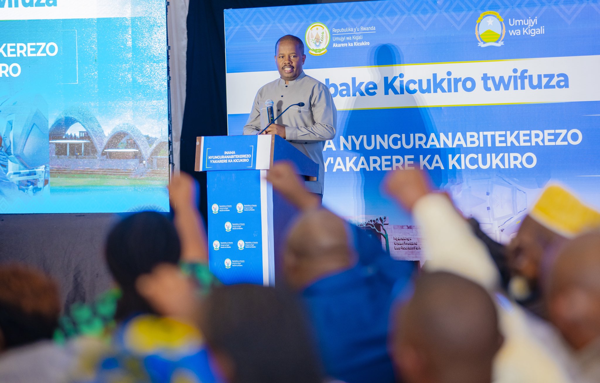 Kigali: Le maire Dusengiyumva appelle les responsables locaux à lutter contre les constructions irrégulières