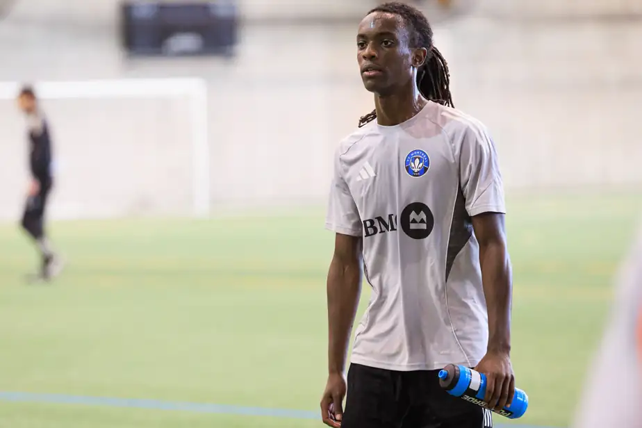 Josh Duc Nteziryayo blessé au genou: une épreuve, une foi, un retour plus fort