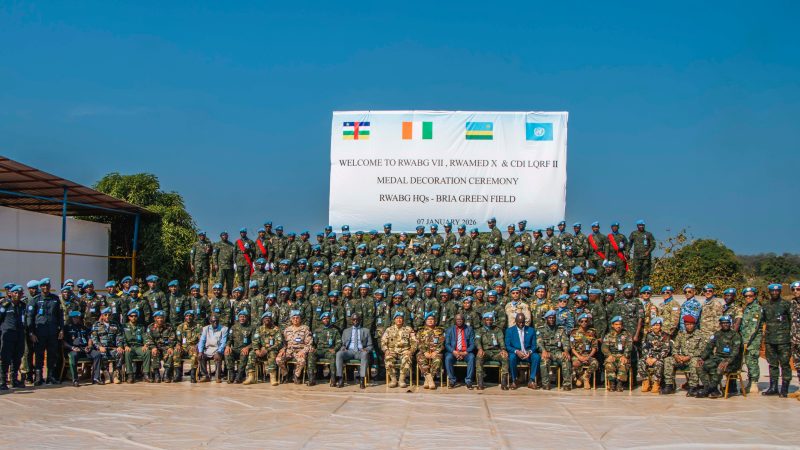 RCA: des Casques bleus rwandais décorés par l’ONU pour leur contribution à la paix
