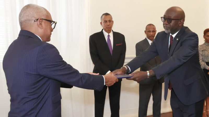 l’Ambassadeur Festus Bizimana présente ses lettres de créance au Cap-Vert