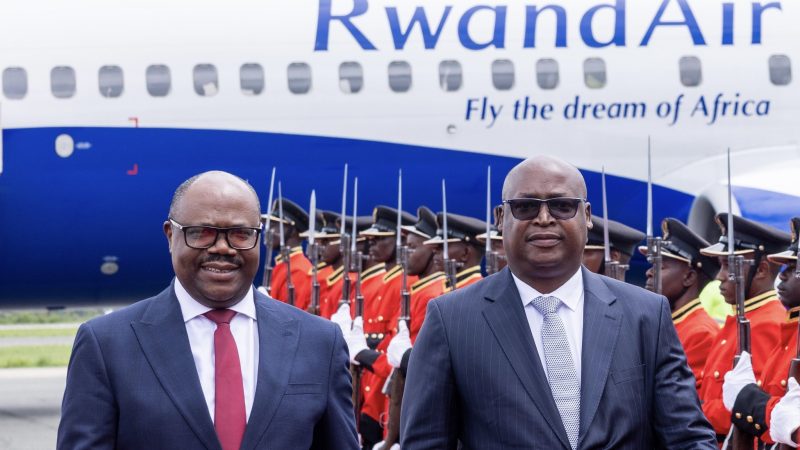 Arusha: le Premier ministre Nsengiyumva représente le président Kagame au sommet de la CAE