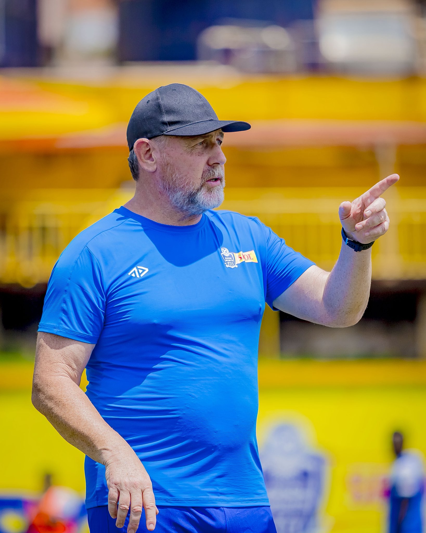Rayon Sports se sépare de Bruno Ferry: une rupture à l’amiable après trois mois de collaboration