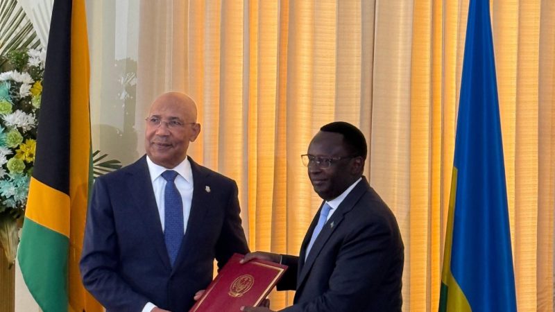 Diplomatie: le Rwanda renforce sa présence en Jamaïque avec l’accréditation de l’ambassadeur Martin Ngoga