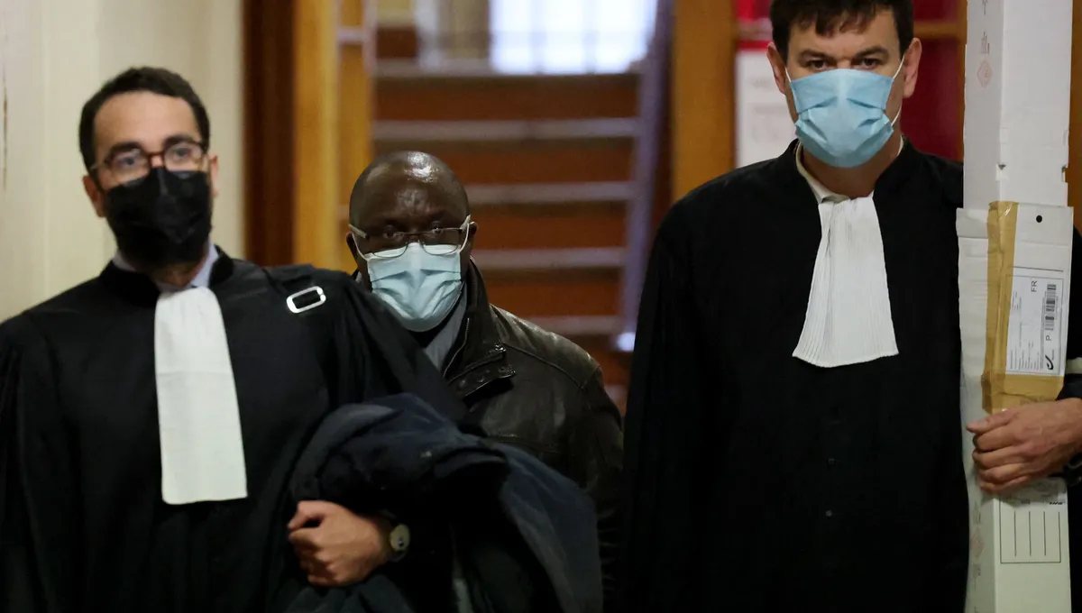 La ville de Rouen suspend “sans délai” un employé municipal condamné pour complicité dans le génocide contre les Tutsi
