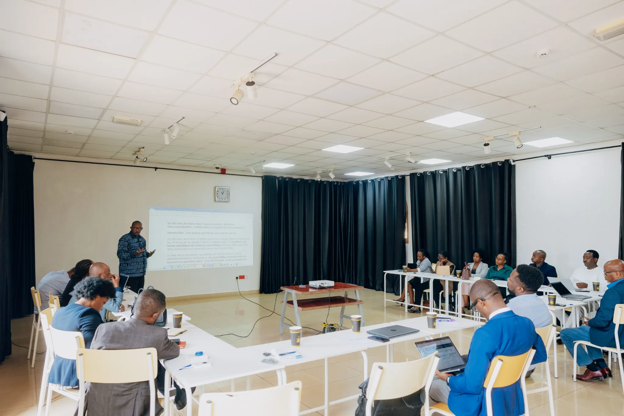 À Kigali, les journalistes francophones s’organisent contre la désinformation et les discours de haine