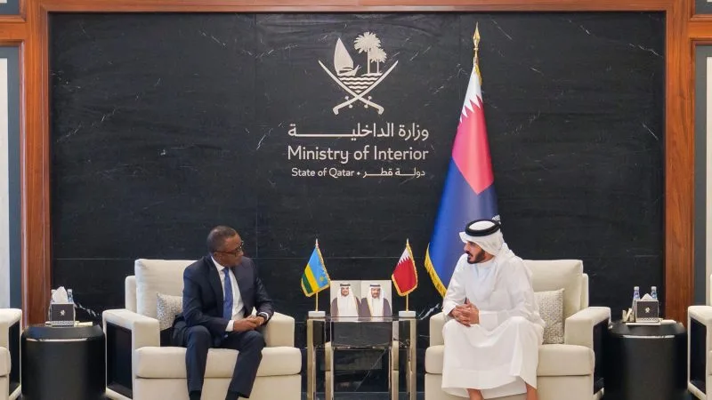 Rwanda–Qatar: le ministre Biruta transmet un message du président Kagame à l’Émir du Qatar