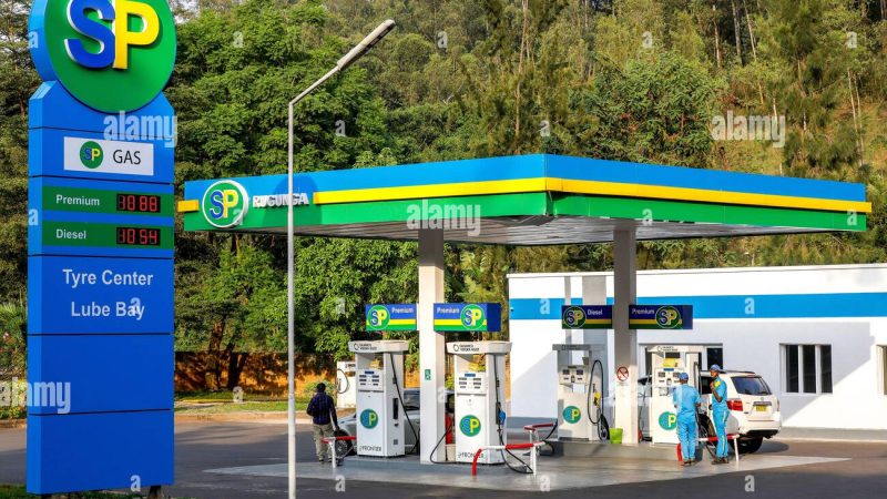 Forte hausse des prix du carburant et des tarifs de transport face aux tensions au Moyen-Orient