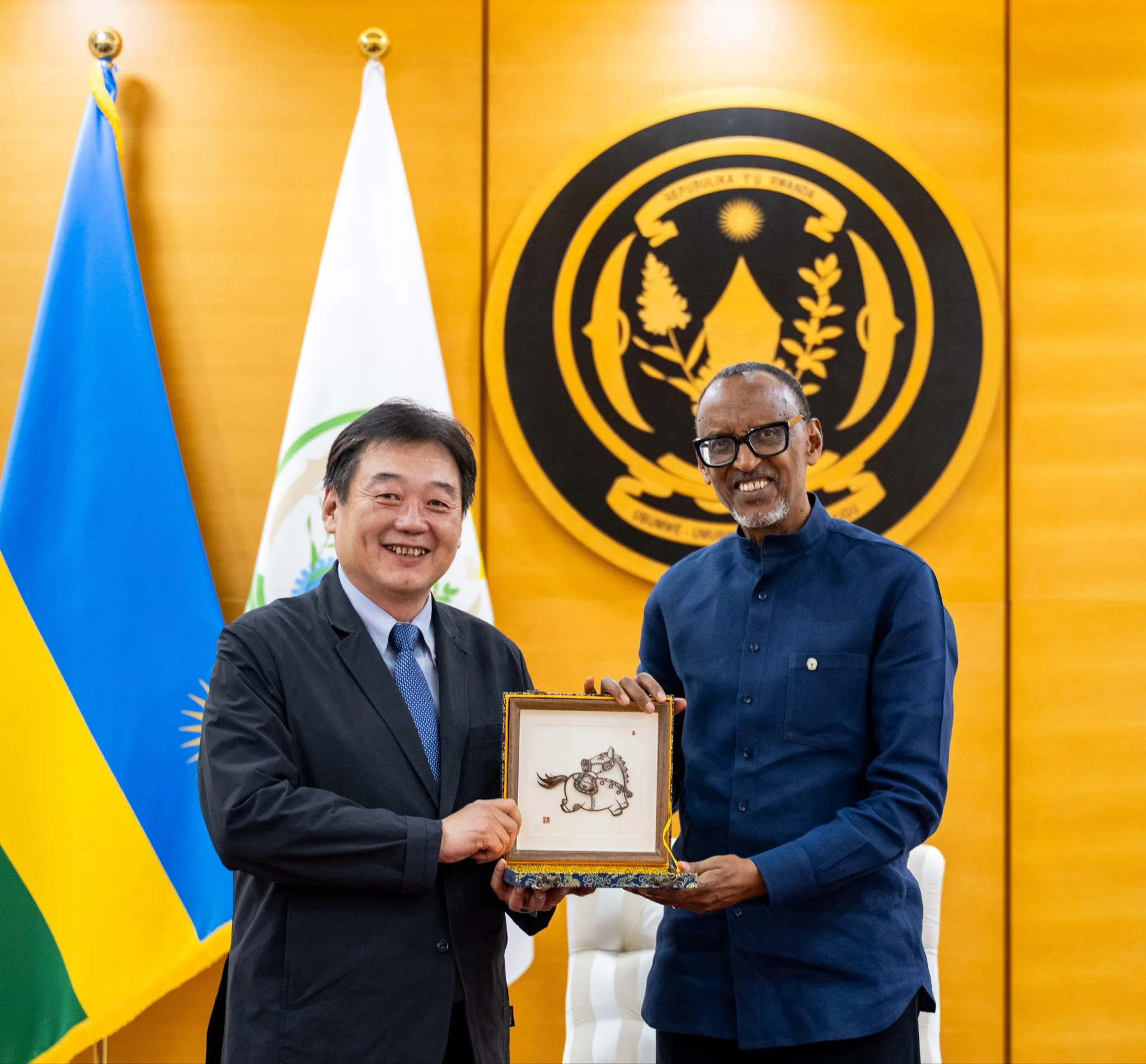 Village Urugwiro: Kagame et Xu Hui discutent d’un projet d’usine d’assemblage de véhicules électriques