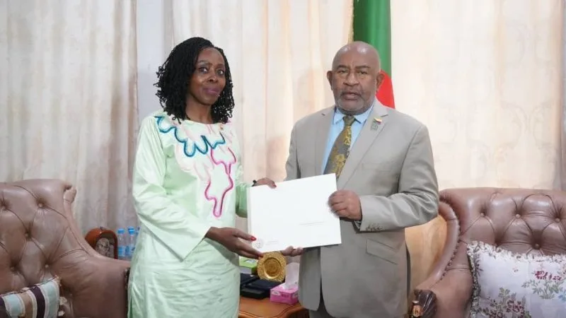 Diplomatie: Kigali sollicite le soutien des Comores à la candidature de Louise Mushikiwabo à l’OIF