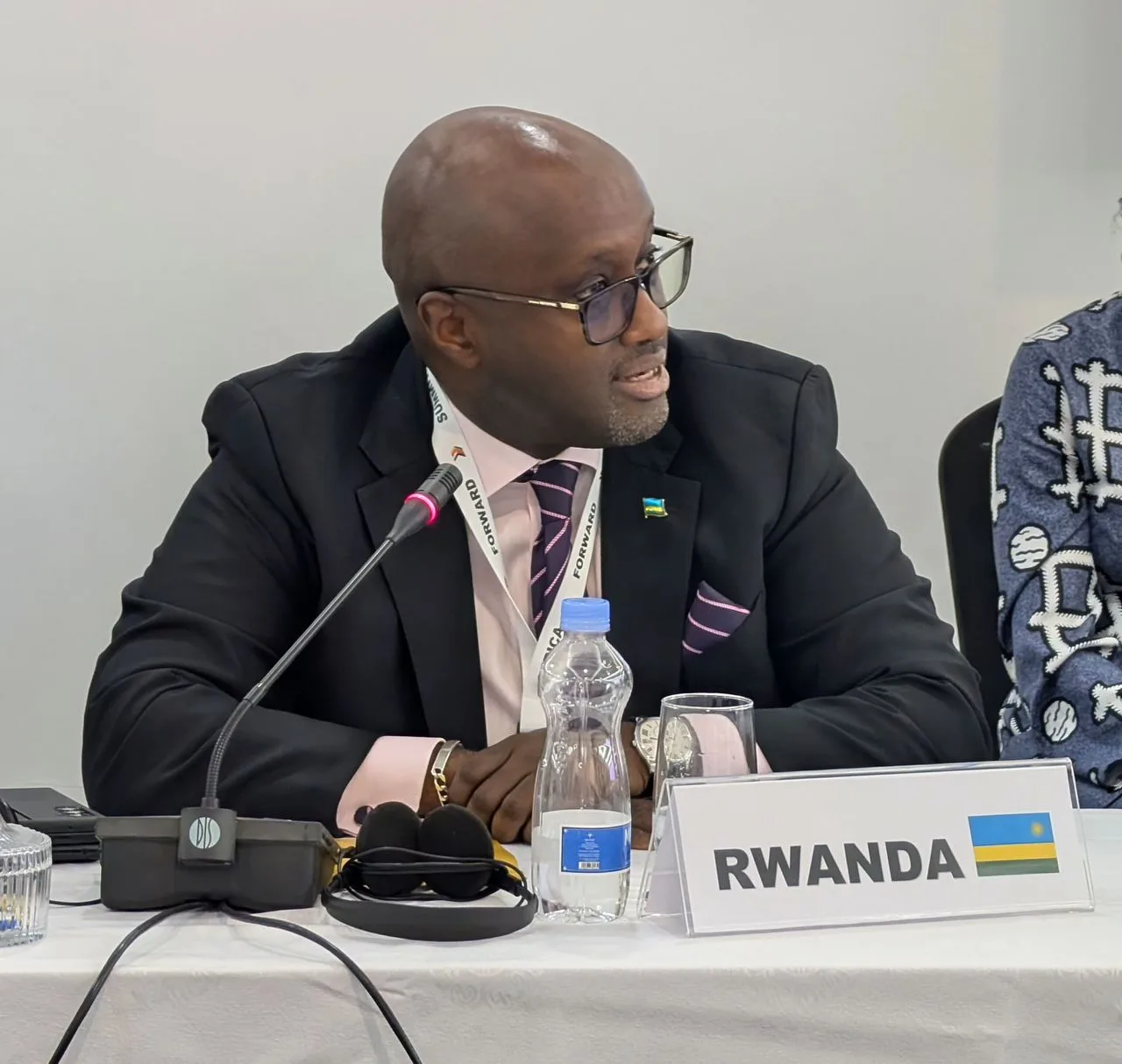 “Le siège de la RDC est resté vide”: Nduhungirehe rejette les affirmations de Kinshasa sur l’Africa Forward Summit