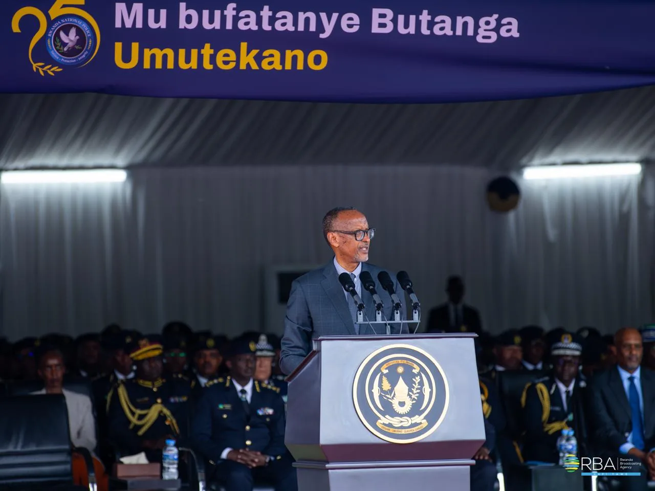 Le président Kagame appelle la Police rwandaise à miser sur les technologies face à une criminalité sans frontières