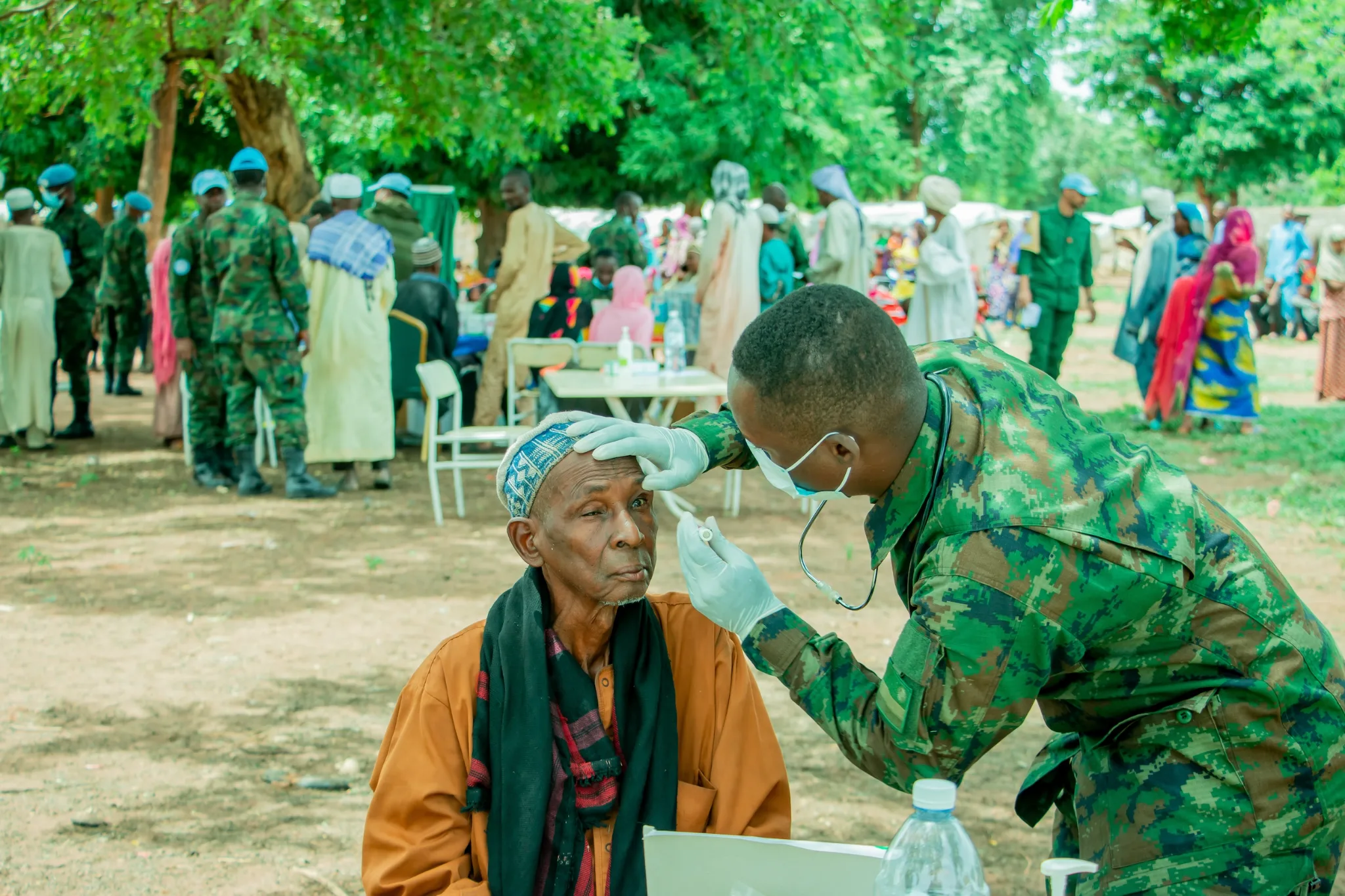 Les Casques bleus rwandais en République centrafricaine offrent des soins médicaux gratuits aux déplacés internes à Bria