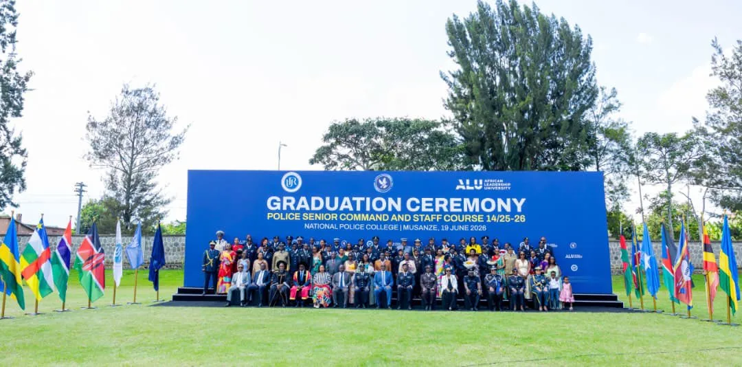 38 officiers supérieurs de police de dix pays diplômés de l’École supérieure de police de Musanze