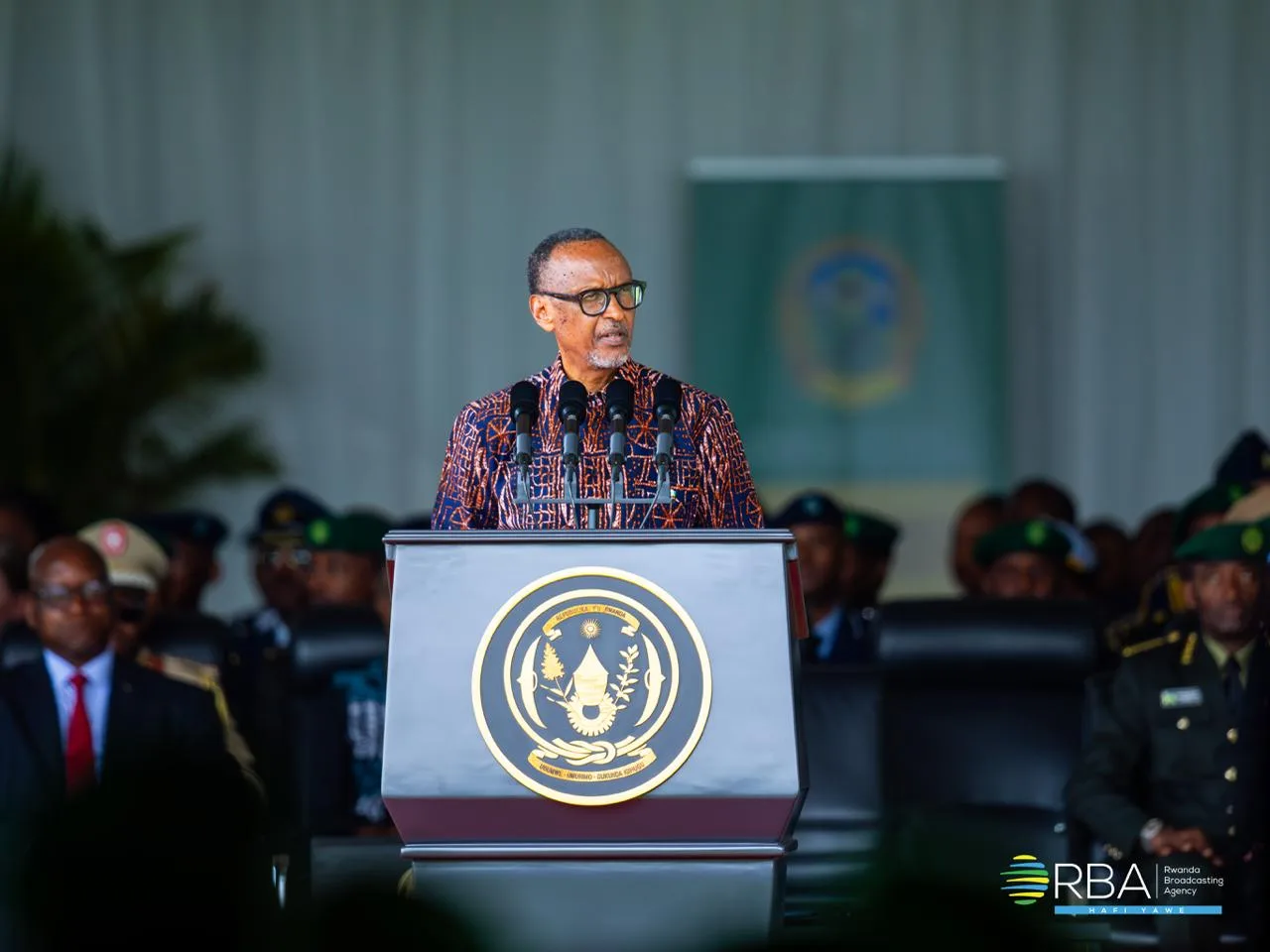 108 officiers supérieurs diplômés à Nyakinama: Kagame souligne l’importance du leadership stratégique et de la coopération internationale