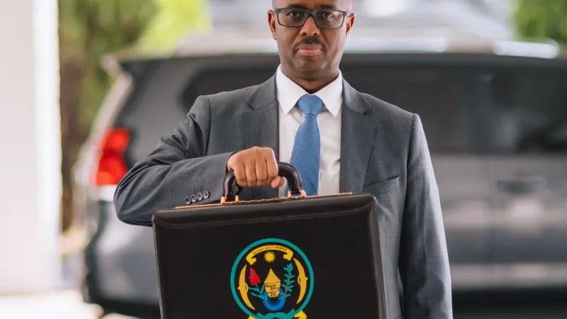 Le Parlement rwandais approuve un budget de 7 796 milliards de francs rwandais pour 2026-2027, axé sur l’agriculture, l’emploi et la stabilité économique