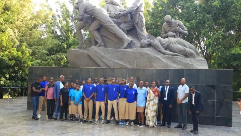 Les jeunes de Rwamagana en visite des lieux de mémoire pour mieux construire l’avenir
