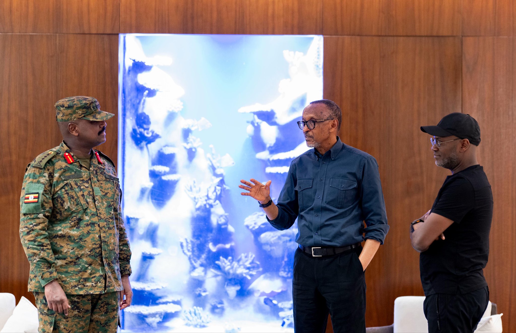 Rwanda-Ouganda: le président Paul Kagame reçoit le général Muhoozi Kainerugaba à Kigali