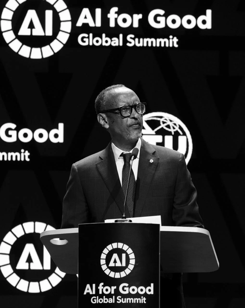 Genève: Le Président Kagame appelle à investir dans la jeunesse africaine pour faire de l’intelligence artificielle un moteur du développement mondial