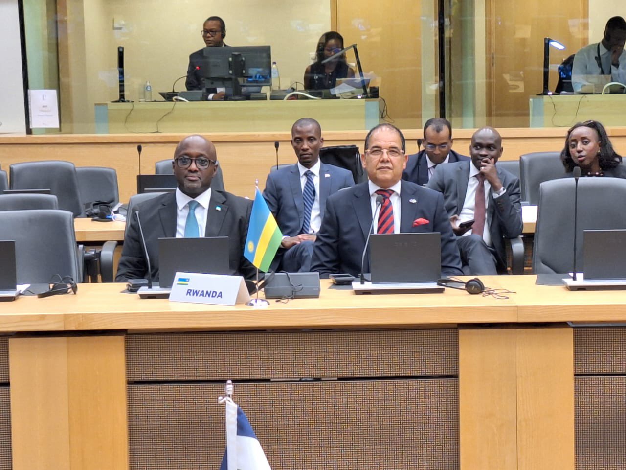 Bruxelles : Olivier Nduhungirehe multiplie les rencontres pour renforcer les partenariats stratégiques du Rwanda