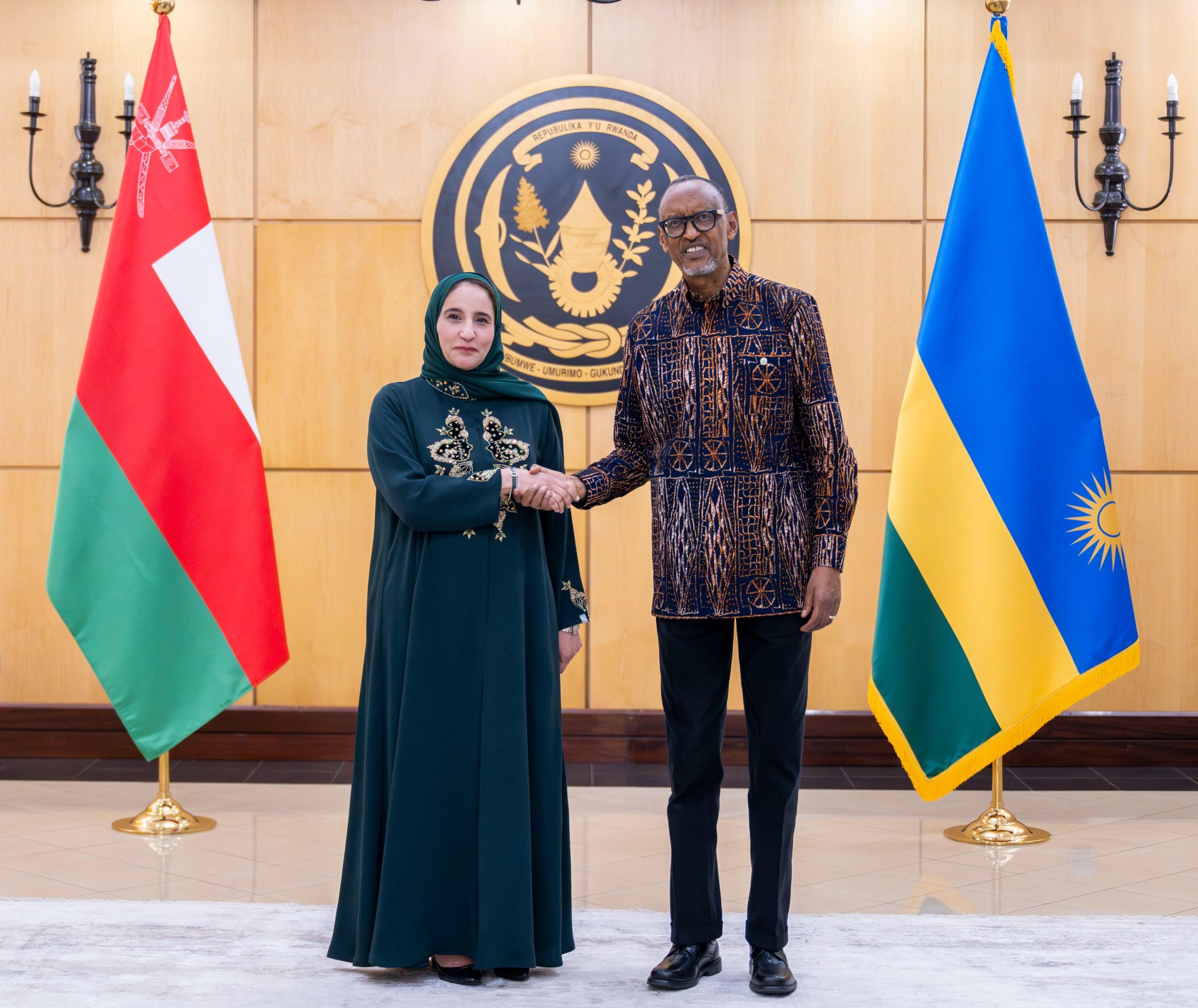 Le Président Kagame reçoit les lettres de créance des nouveaux représentants d’Oman et de Nouvelle-Zélande