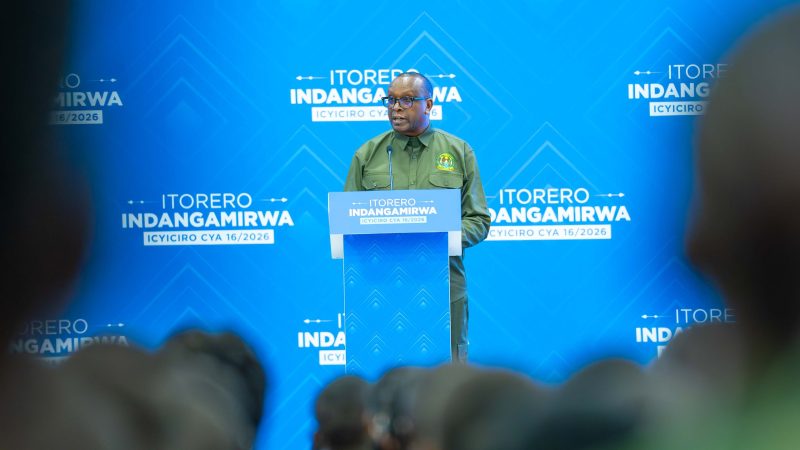 Le jour de la clôture de la 16ᵉ promotion Indangamirwa à Gabiro: Le vibrant hommage du Dr Jean Damascène Bizimana à la jeunesse rwandaise