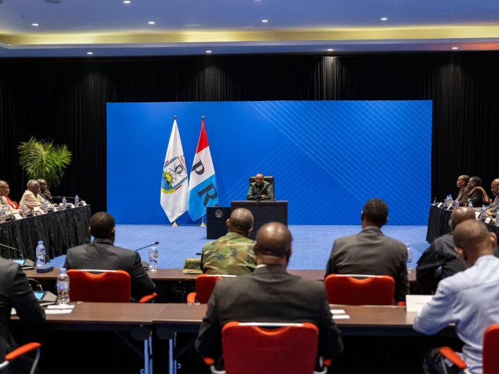 Le Président Paul Kagame réunit les cadres du FPR-Inkotanyi autour de l’histoire du Parti