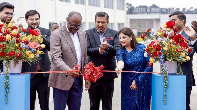 Musanze: le Premier ministre Nsengiyumva inaugure une usine sidérurgique intégrée de 250 000 tonnes par an