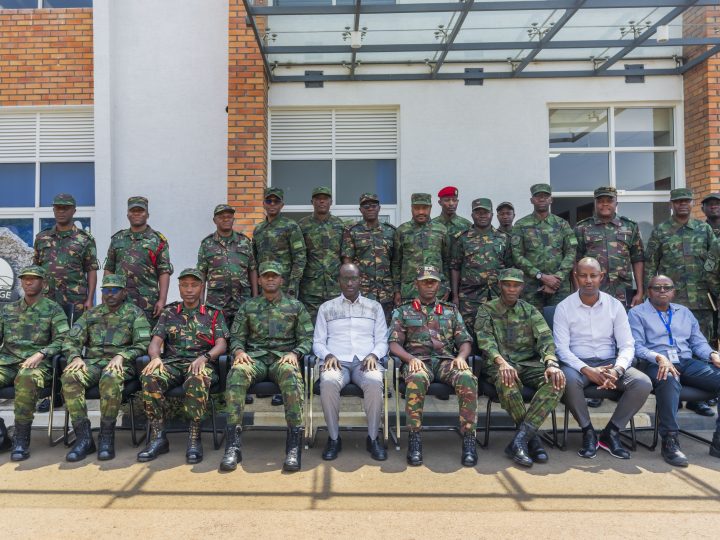 Nyagatare – 16e réunion des commandants de proximité entre la 5e Division d’infanterie des RDF et la 202e Brigade d’infanterie de la TPDF