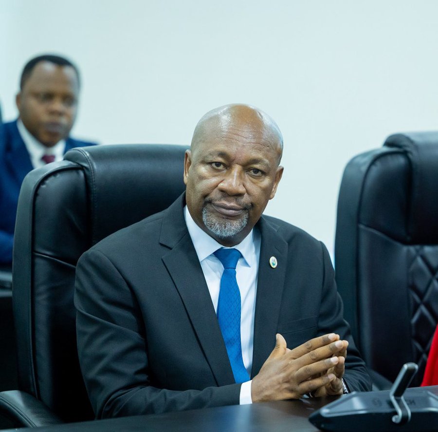 Wellars Gasamagera désigné pour remplacer Donatille Mukabalisa au Sénat