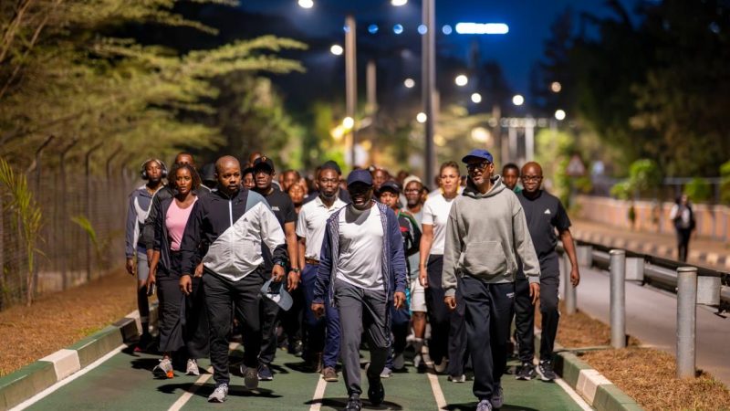 Les présidents Kagame et Wadagni partagent un jogging avec les habitants sur le Nyarutarama Green Carpet
