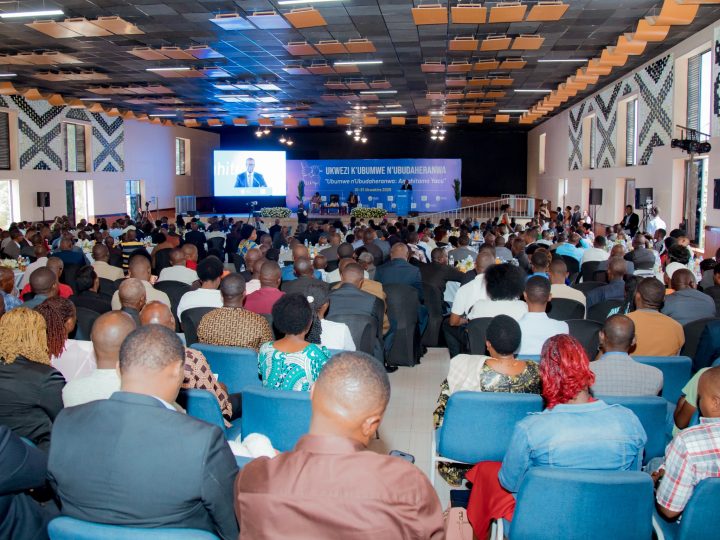Ruhango et Rwamagana accueillent des échanges sur l’unité et la résilience des Rwandais