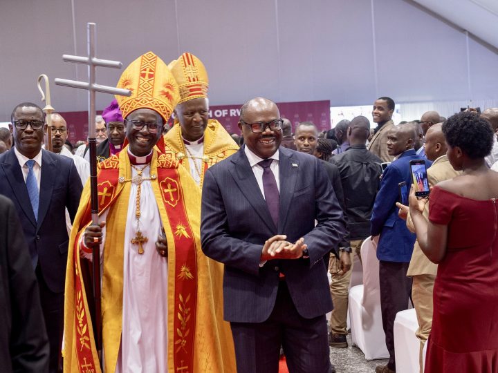 Investiture de Manasseh Gahima: le Premier ministre appelle les Églises à lutter contre l’alcoolisme et les enseignements trompeurs