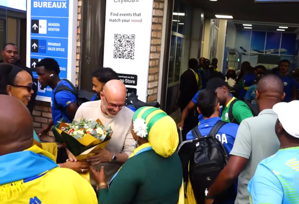 Amavubi de retour à Kigali, accueillies avec ferveur